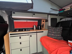 2017 VW Transporter T6 Autohaus Ashton — photo 2 of 39