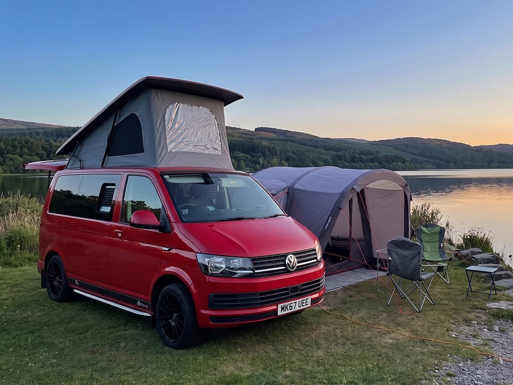 2017 Volkswagen Transporter T6 - Image 1