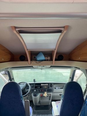 2005 Burstner Delfin 700 — photo 19 of 25