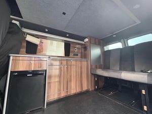 2005 Volkswagen T5 Campervan — photo 10 of 13