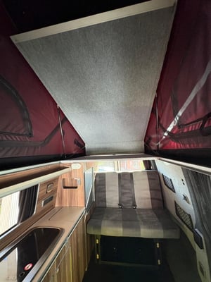2005 Volkswagen T5 Campervan — photo 12 of 13