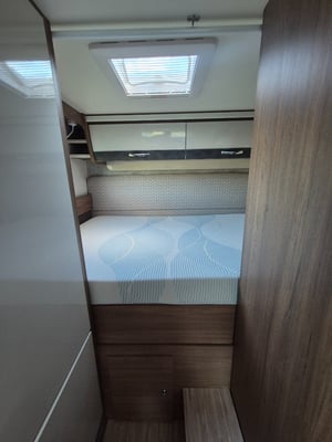 2024 Elnagh Baron 560 — photo 16 of 39