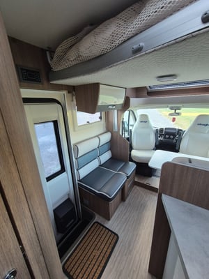 2024 Elnagh Baron 560 — photo 18 of 39