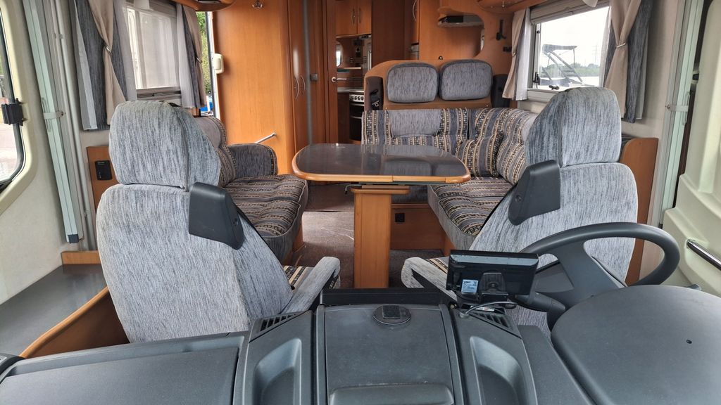 2007 Frankia 800i - Image 10