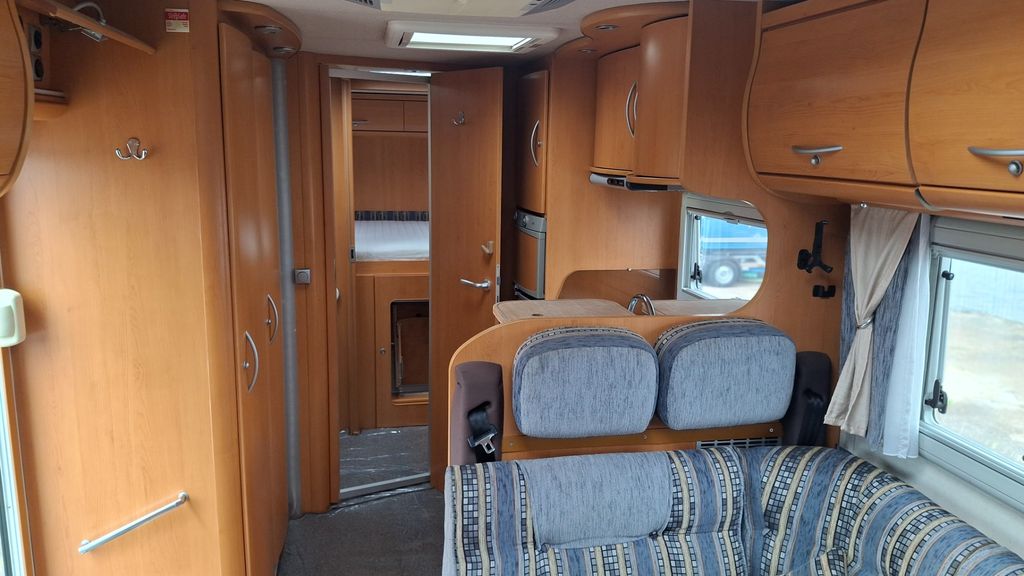 2007 Frankia 800i - Image 11