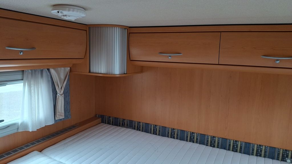 2007 Frankia 800i - Image 19