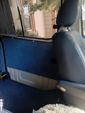 2002 Toyota HiAce — photo 28 of 31