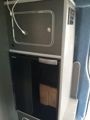 2002 Toyota HiAce — photo 30 of 31