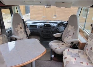 2005 Rapido Serie 9M — photo 5 of 12