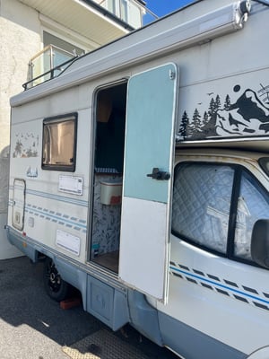 1994 Ford Transit — photo 2 of 11