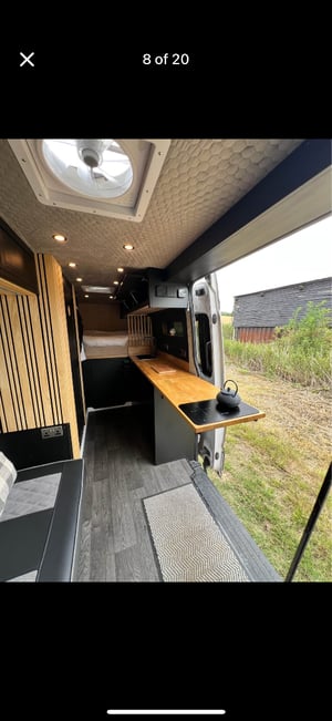 2017 Volkswagen Crafter Conversion — photo 13 of 20
