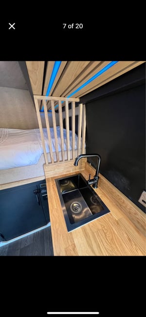 2017 Volkswagen Crafter Conversion — photo 18 of 20