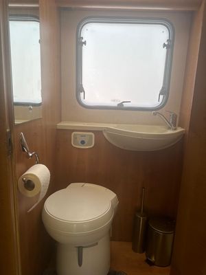 2010 Auto-Trail Tribute T 620 — photo 9 of 58