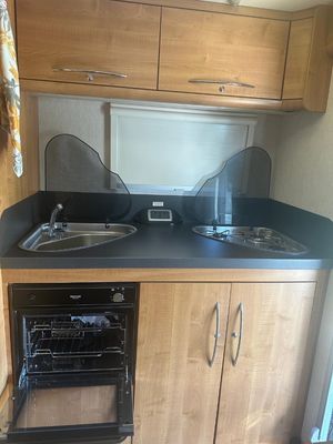 2010 Auto-Trail Tribute T 620 — photo 29 of 58