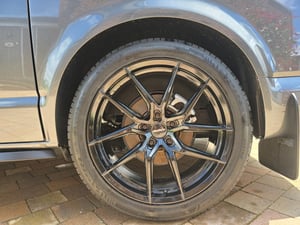 2024 Volkswagen Transporter T6.1 — photo 6 of 23