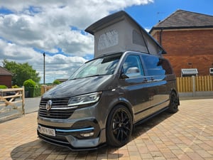 2024 Volkswagen Transporter T6.1 — photo 8 of 23