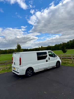 2011 Vauxhall Vivaro Campervan — photo 3 of 14