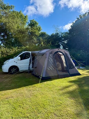 2011 Vauxhall Vivaro Campervan — photo 5 of 14