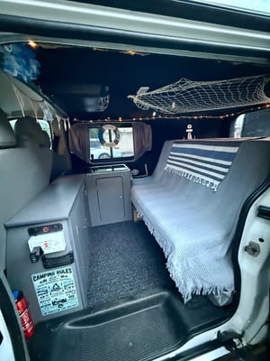 2011 Vauxhall Vivaro Campervan — photo 10 of 14