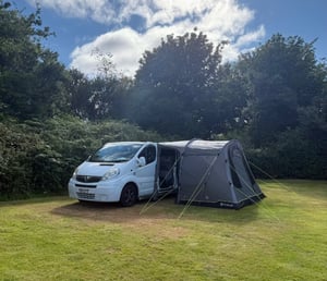 2011 Vauxhall Vivaro Campervan — photo 11 of 14
