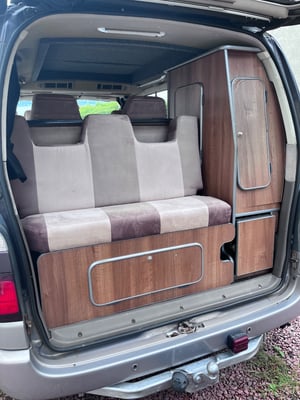 1997 Toyota Granvia — photo 8 of 10