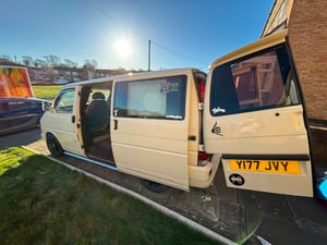 2001 Volkswagen Transporter T4 1200 TDI SWB — photo 5 of 10