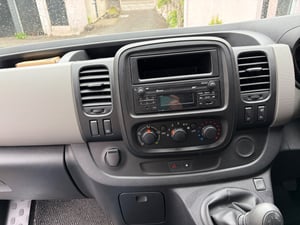 2018 Renault Trafic Camper Conversion — photo 6 of 50
