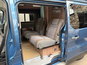 2018 Renault Trafic Camper Conversion — photo 10 of 50