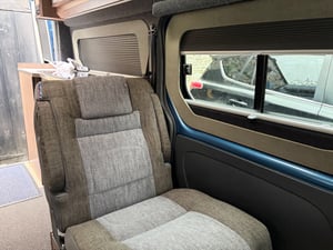 2018 Renault Trafic Camper Conversion — photo 12 of 50