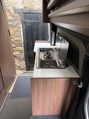 2018 Renault Trafic Camper Conversion — photo 25 of 50