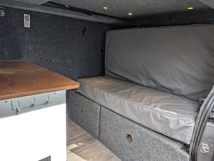 2017 Vauxhall Vivaro — photo 2 of 18