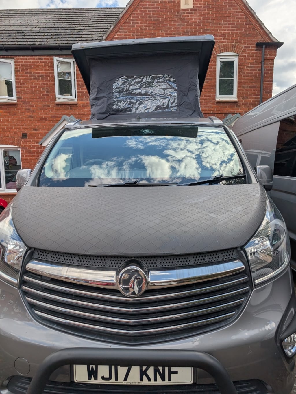2017 Vauxhall Vivaro - Image 1