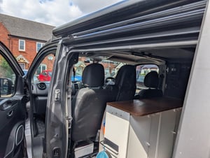 2017 Vauxhall Vivaro — photo 12 of 18