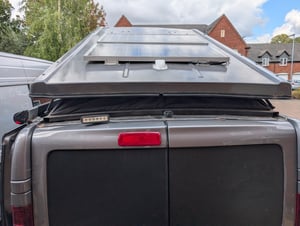 2017 Vauxhall Vivaro — photo 17 of 18