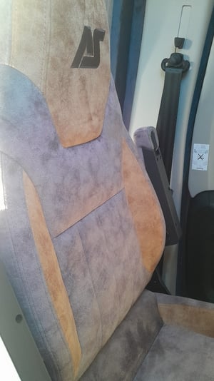 2025 Auto-Sleepers Broadway EK TB LP — photo 5 of 23