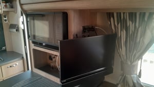 2025 Auto-Sleepers Broadway EK TB LP — photo 9 of 23