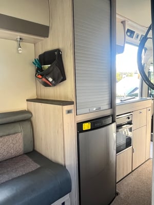 2021 Auto-Trail Adventure 65 — photo 12 of 19