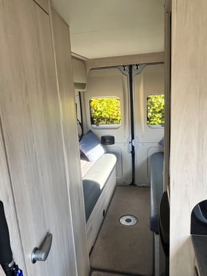 2021 Auto-Trail Adventure 65 — photo 11 of 19