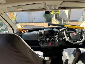 2021 Auto-Trail Adventure 65 — photo 13 of 19