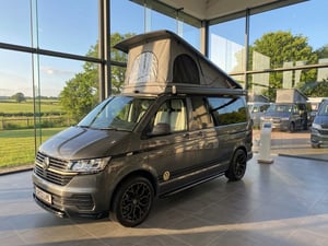 2022 Volkswagen T28 Transporter