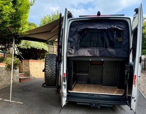 2025 Volkswagen Crafter Campervan — photo 3 of 37