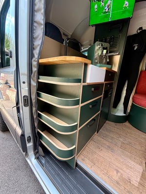 2025 Volkswagen Crafter Campervan — photo 14 of 37