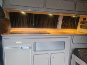 2020 Volkswagen Camper King — photo 11 of 21