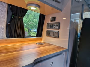 2020 Volkswagen Camper King — photo 6 of 21