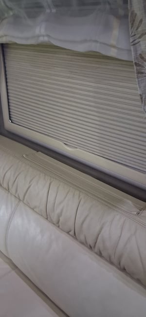2008 Carthago M-Liner — photo 6 of 24