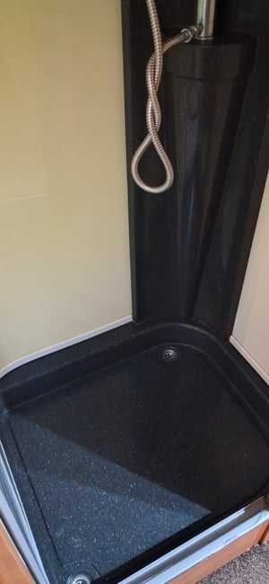 2008 Carthago M-Liner — photo 16 of 24
