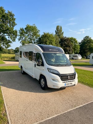 2015 Swift Rio 320 — photo 1 of 7