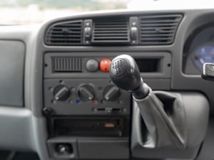 2002 Auto-Sleepers Vivanti 5 — photo 38 of 75