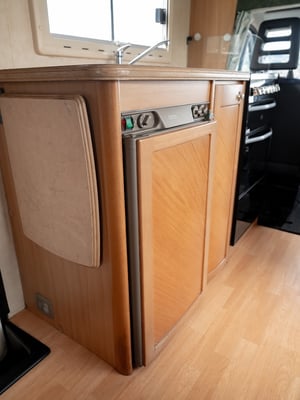 2002 Auto-Sleepers Vivanti 5 — photo 59 of 75