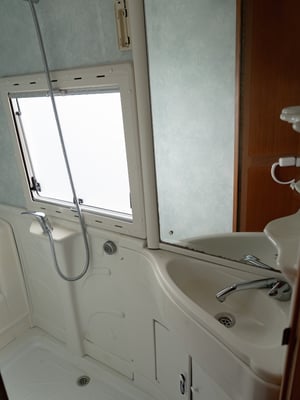 2002 Auto-Sleepers Vivanti 5 — photo 72 of 75